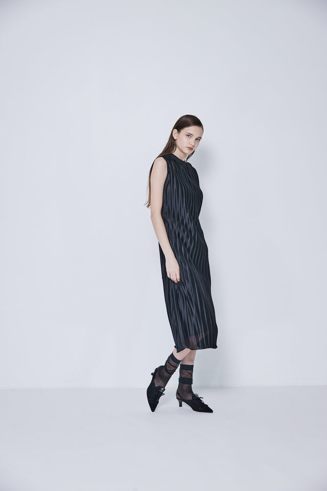 梅雨の季節にサラッと着こなし イージーケアアイテム