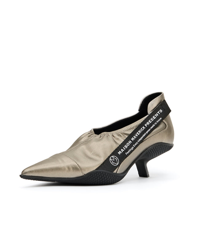 Kitten Heel Pumps - Metal