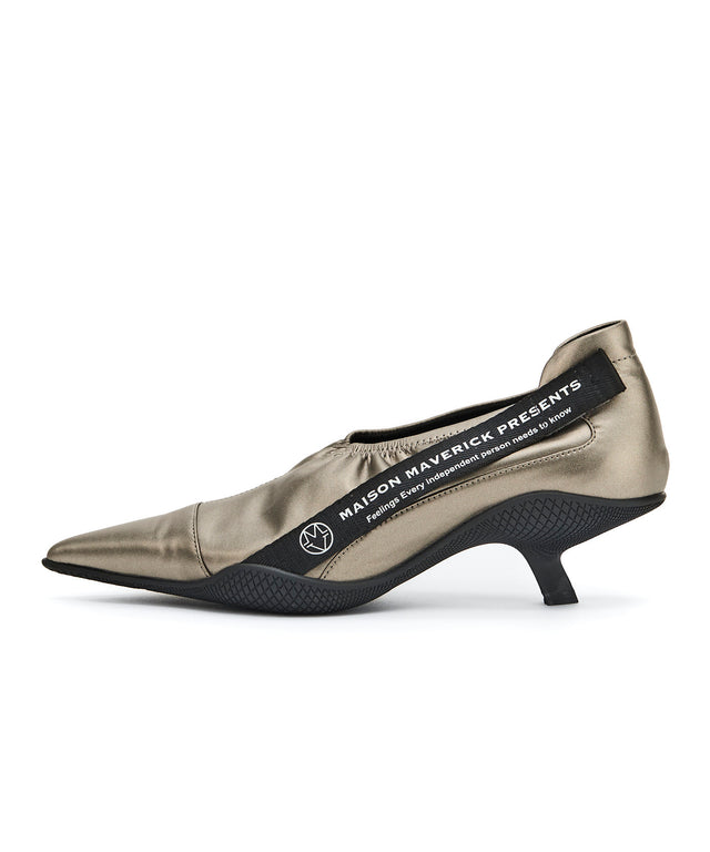 Kitten Heel Pumps - Metal