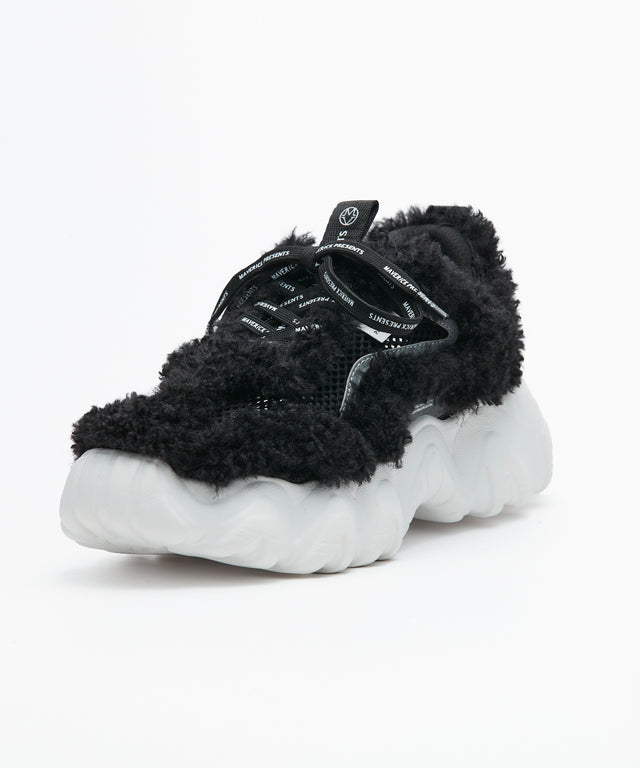 Closed-Toe Sneaker Sandals - Black Boa Fleece
