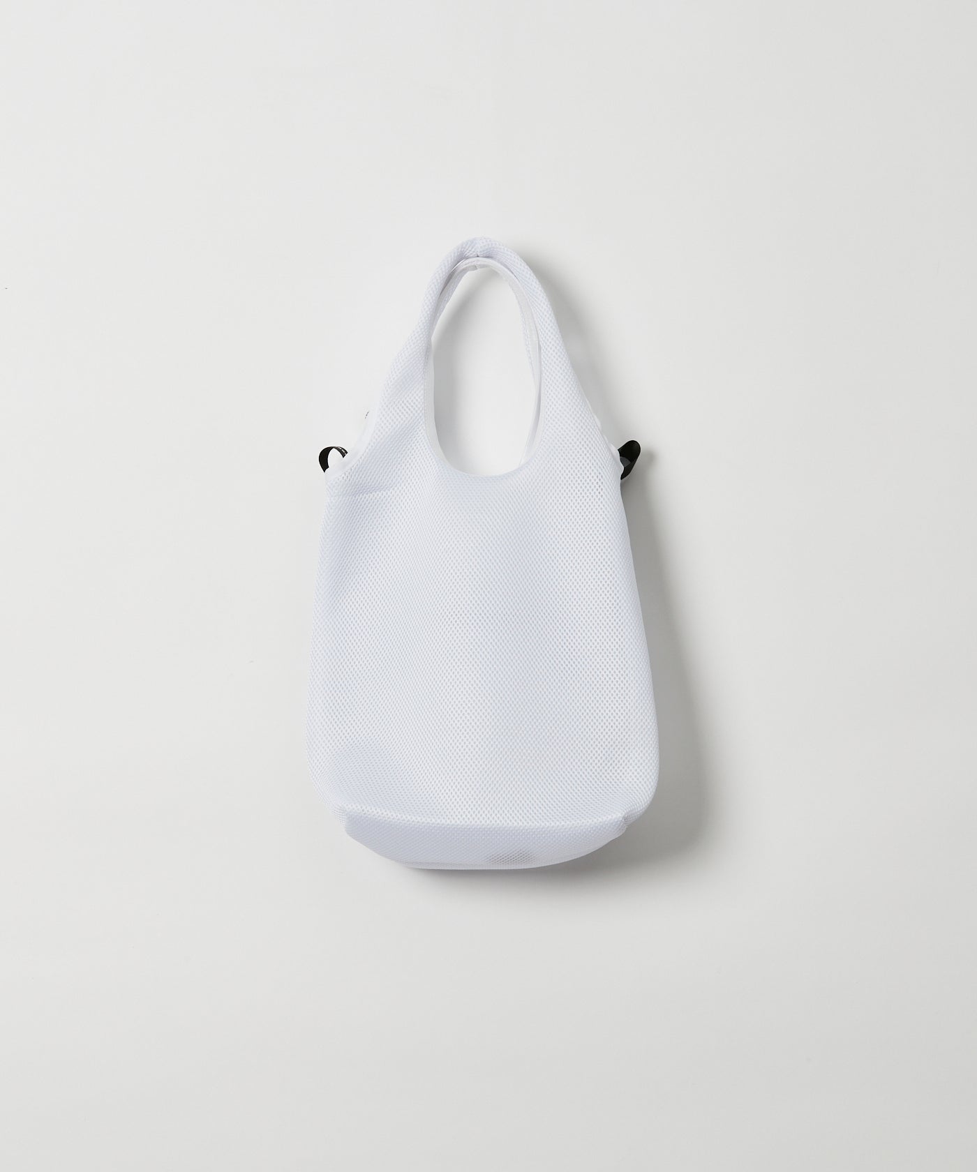 MAVERICK LOGO Mesh Bag - White – MAISON MAVERICK PRESENTS