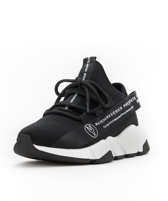マーベリック、MS2047、ブラック、スニーカー、左足斜め画像、紐結び