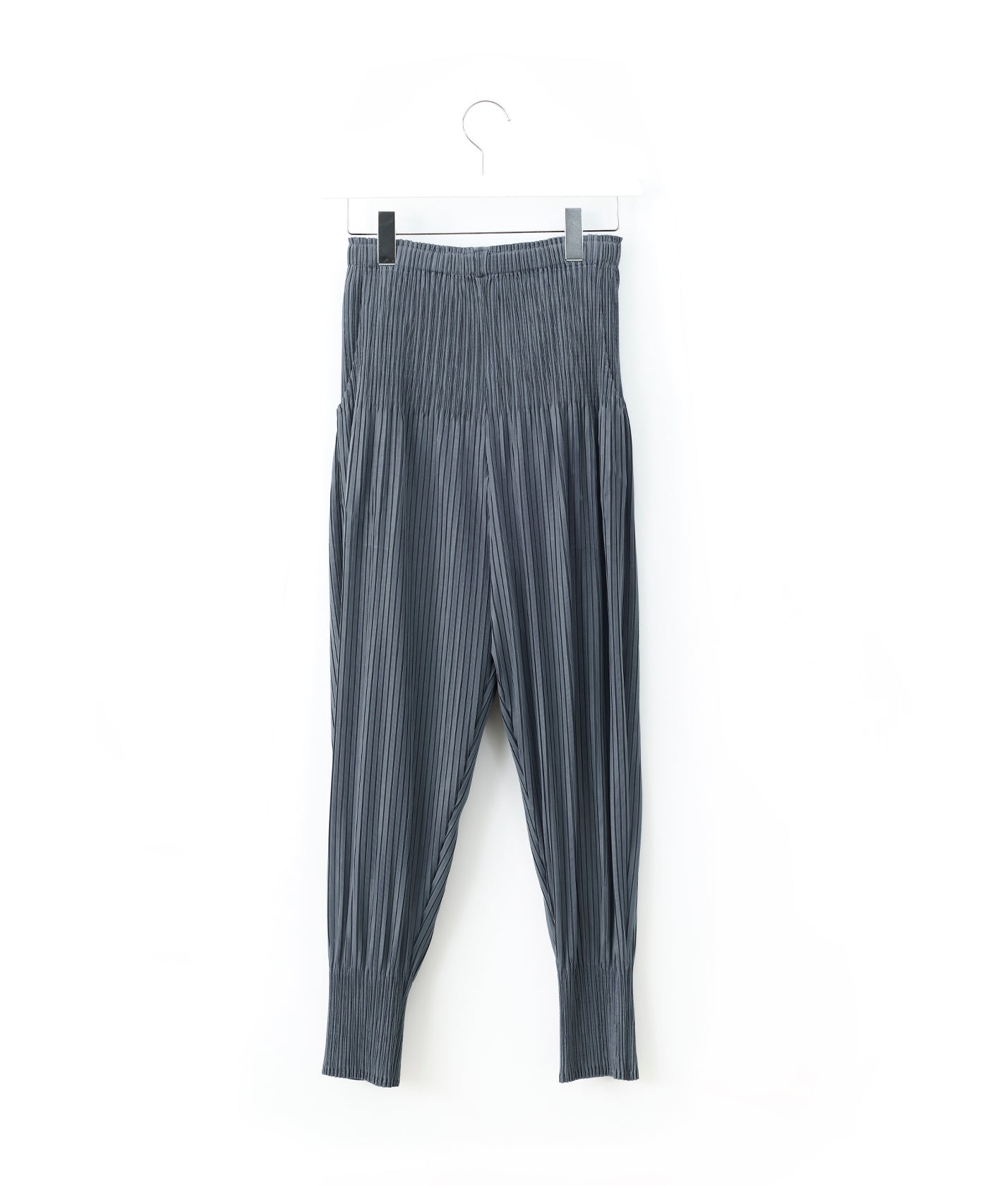 Tapered Pleated Pants