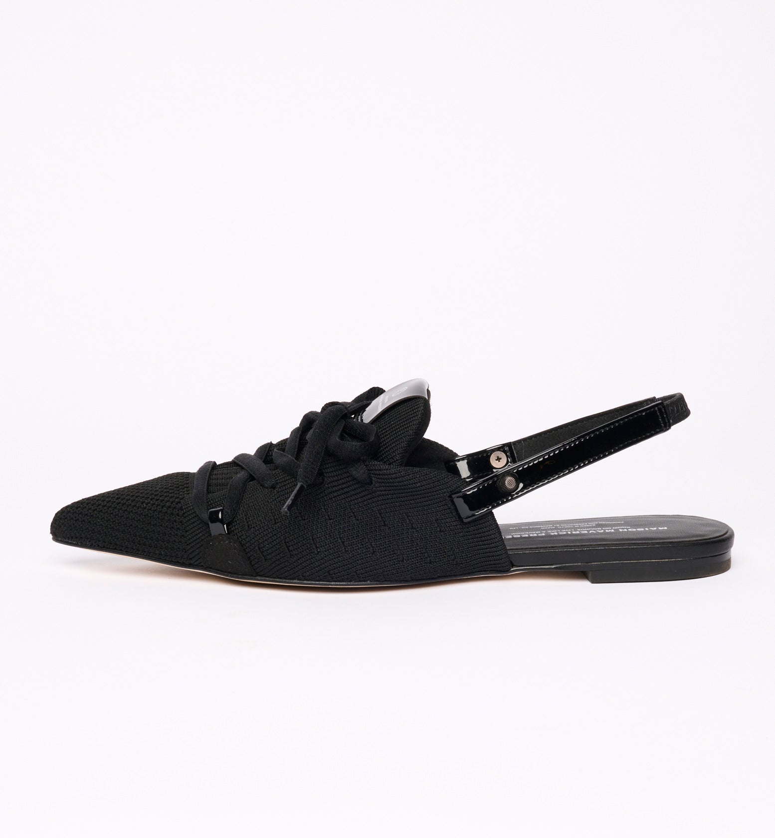 美品 MAISON MAVERICK PRESENTS サイドラインパンツ Closed-Toe Sneaker Sandals - Metallic Silver – MAISON