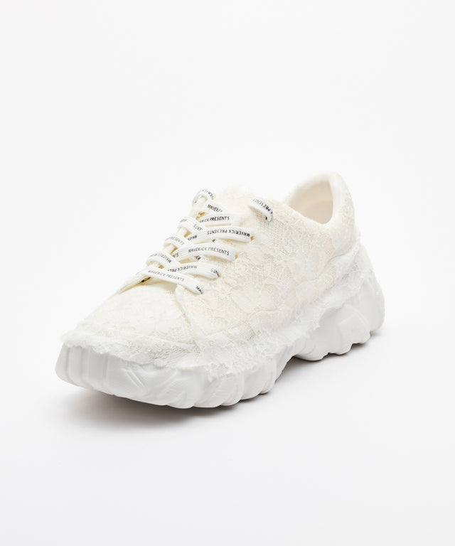 Bumpy Sole Lace Sneaker - White