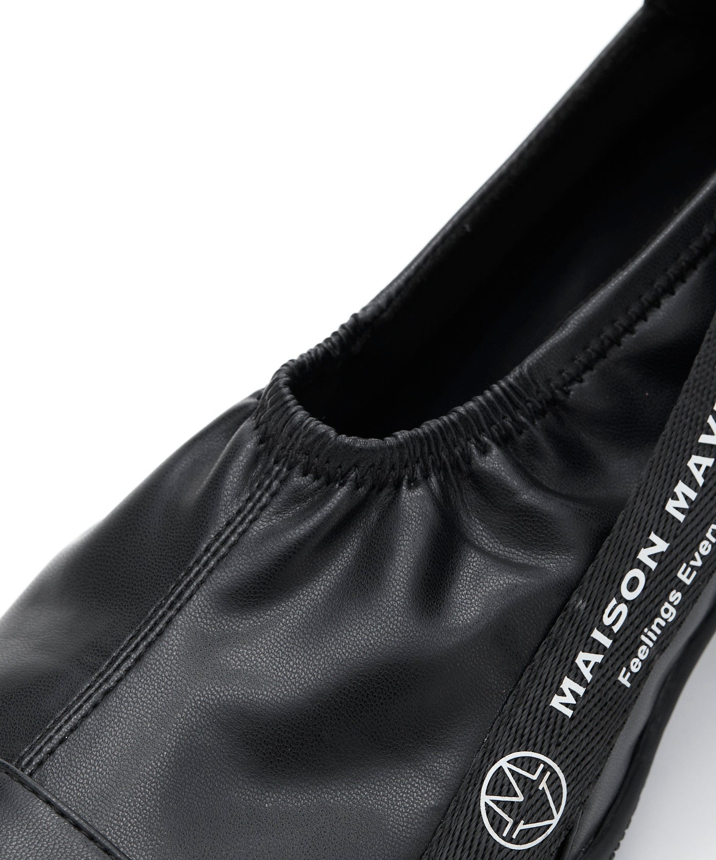 Kitten Heel Pumps - Black – MAISON MAVERICK PRESENTS