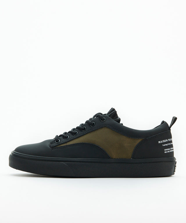 MAVERICK Classic Low-Cut Sneakers