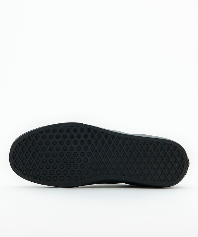 MAVERICK Classic Low-Cut Sneakers