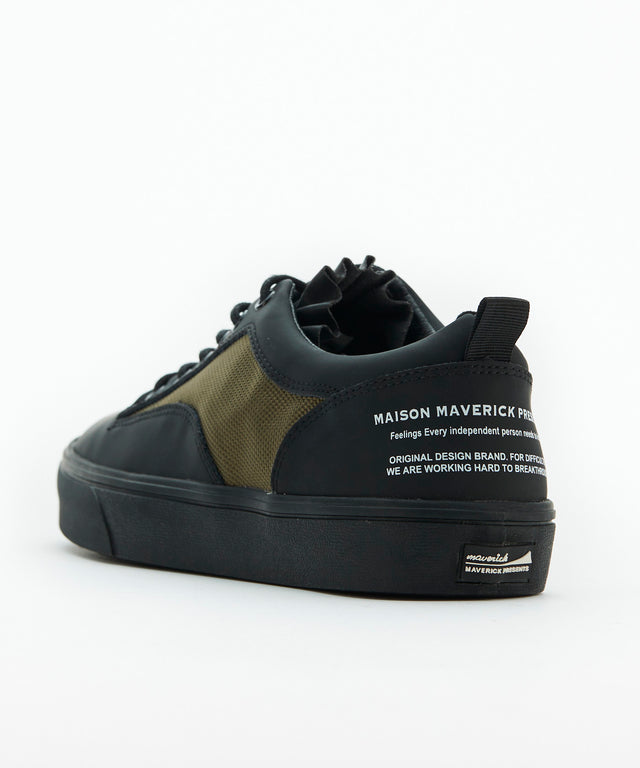 MAVERICK Classic Low-Cut Sneakers