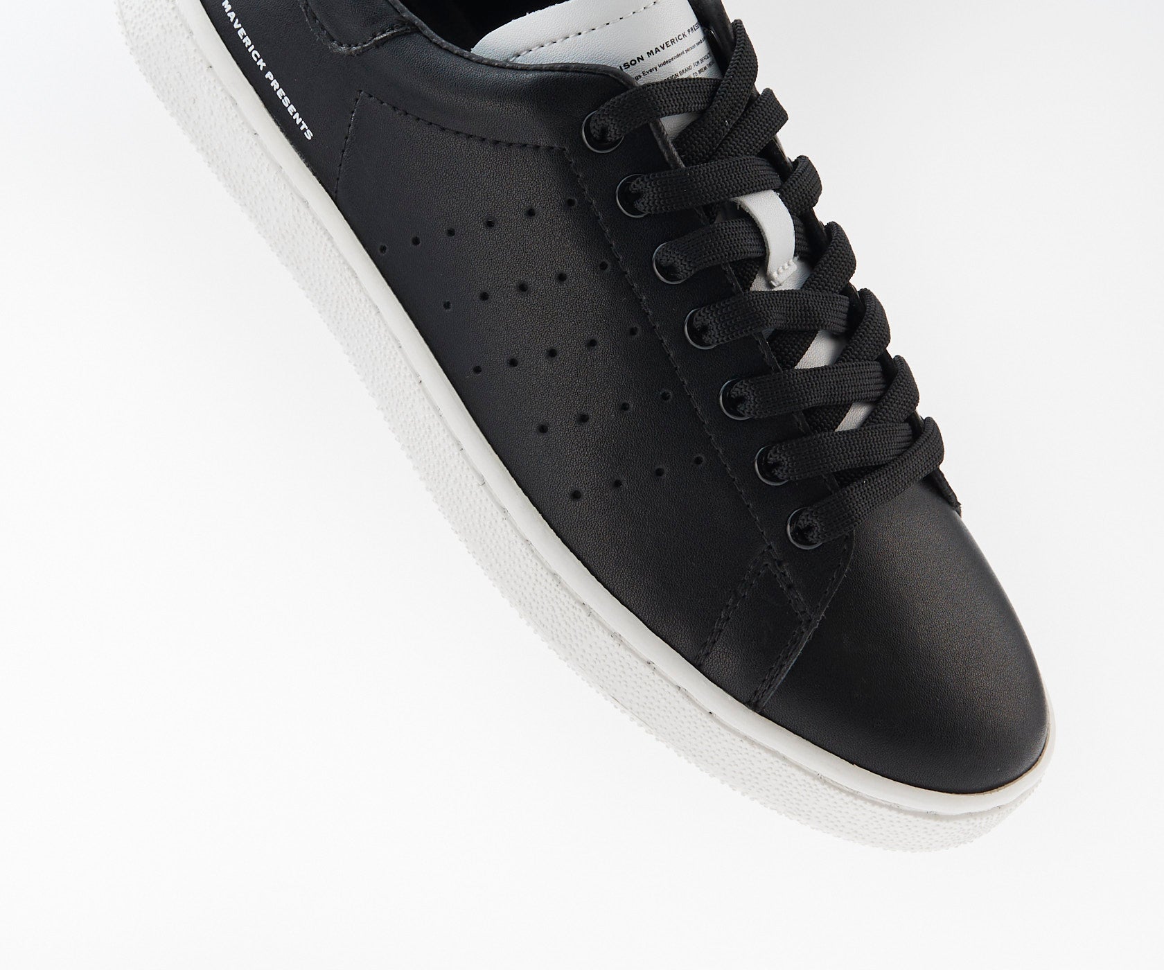 Flat-Sole Casual Shoes - Black – MAISON MAVERICK PRESENTS
